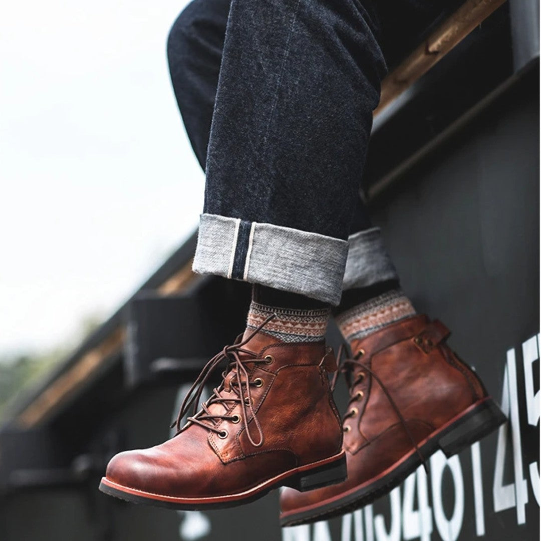 Truman Cowboy Short Leather Boot