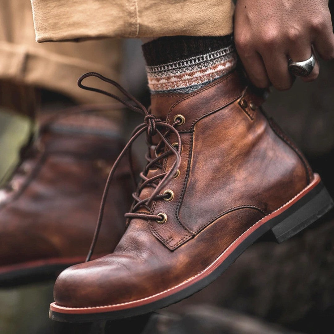 Truman Cowboy Short Leather Boot