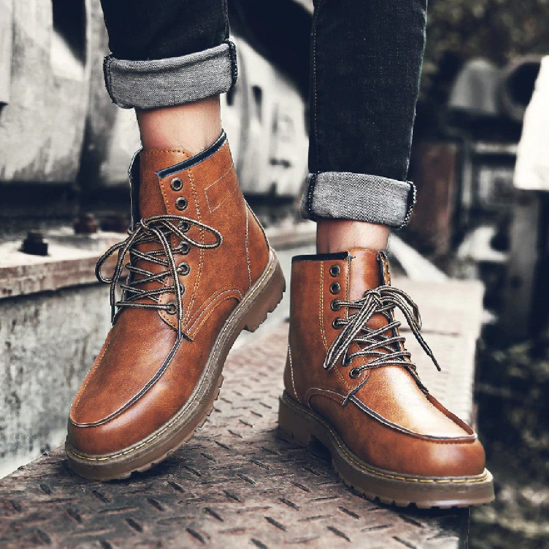 Tyler Cowboy Walnut Leather Boot