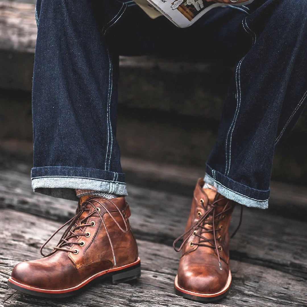 Truman Cowboy Short Leather Boot
