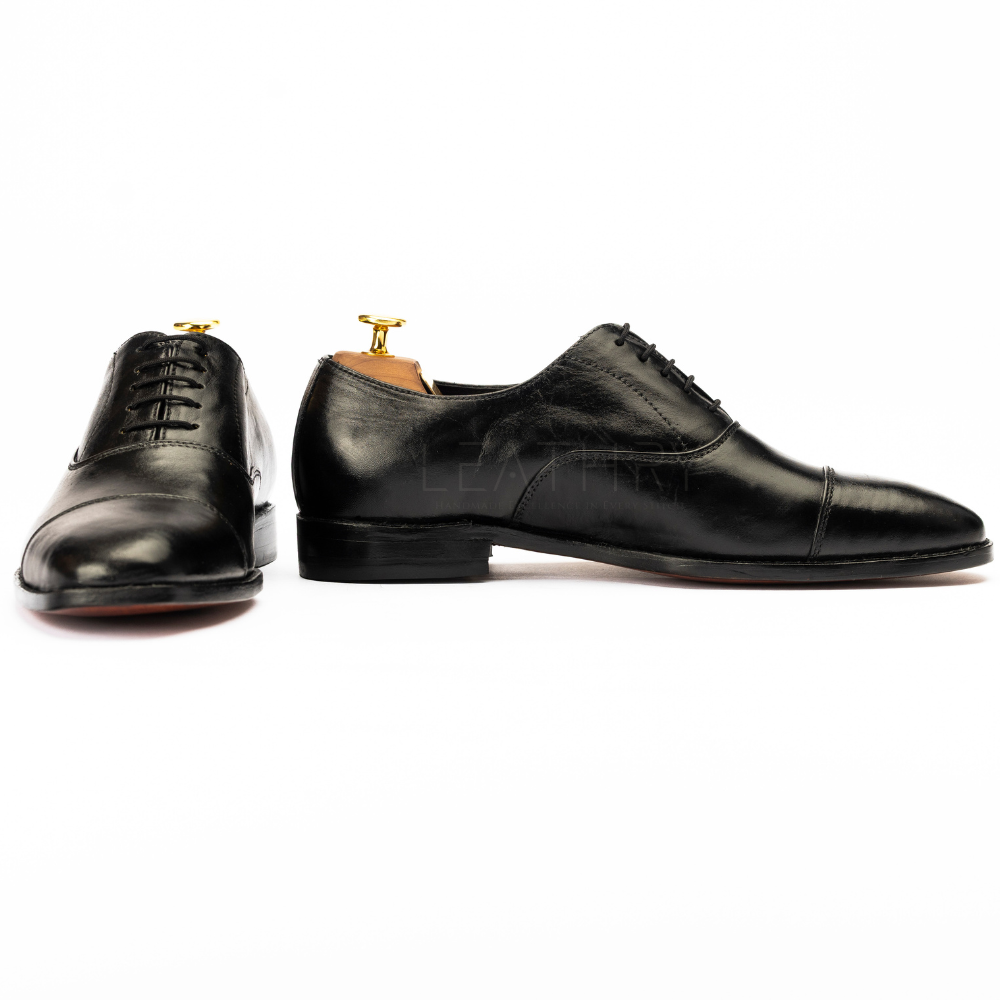 The Tavin | Straight-Cap Oxford